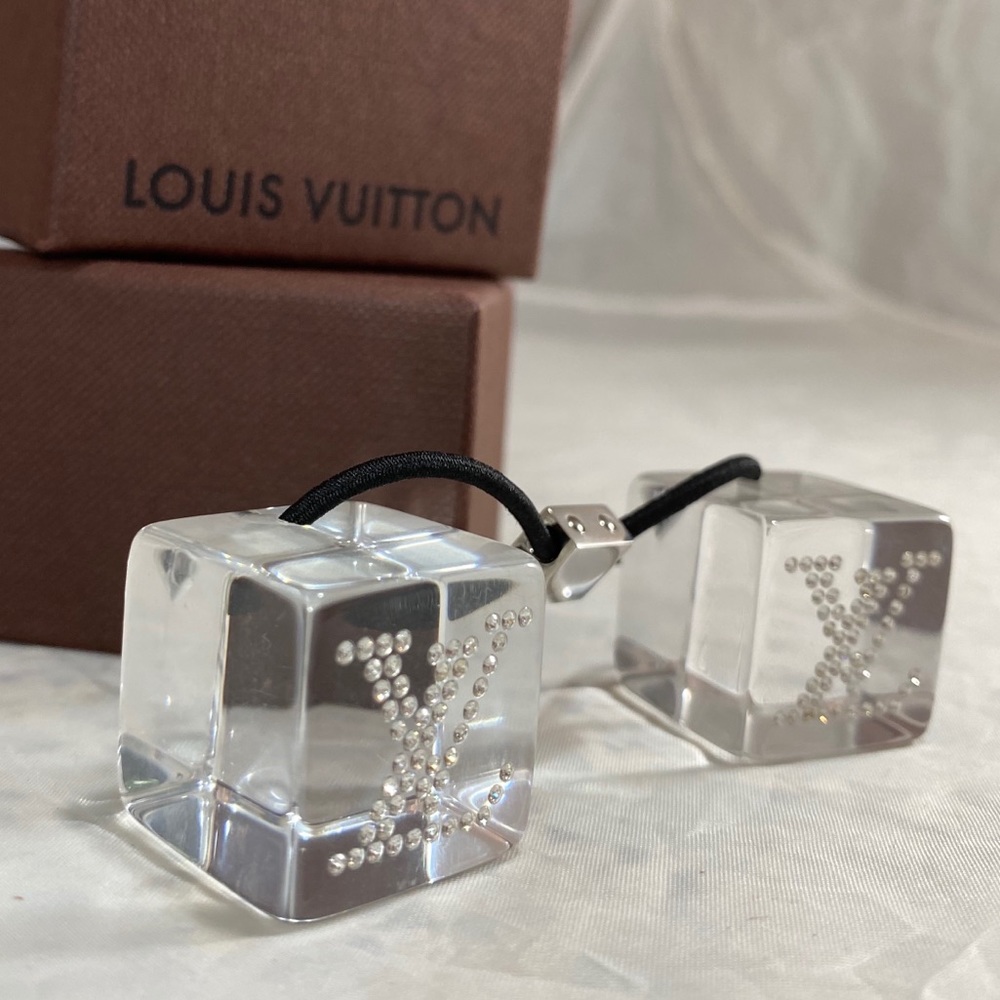 LOUIS VUITTON Cubed Crystal Monogram Hair Tie - Picture 3 of 6
